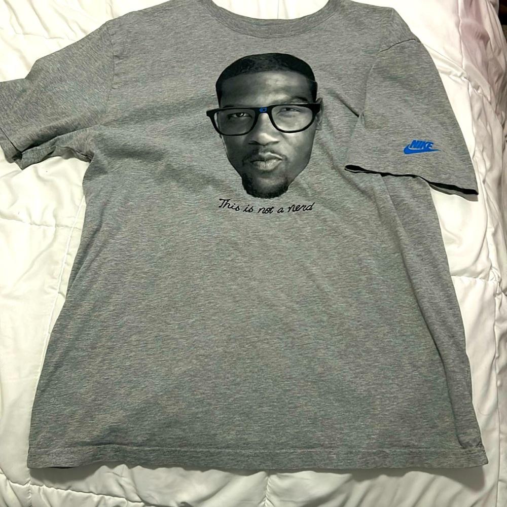 Nike grey shirt size Large